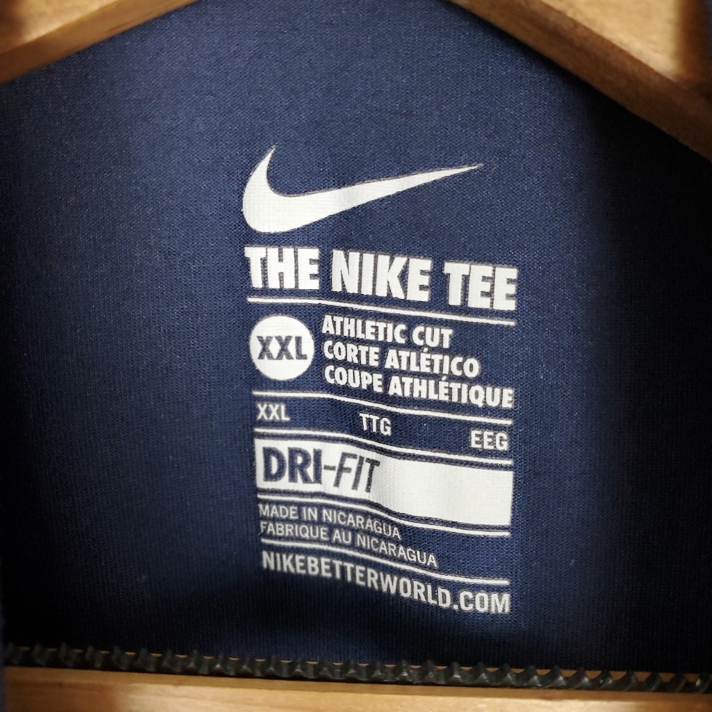 Nike 💙 Dri-fit Short Sleeved t-shirt. Size XXL - Picture 3 of 7